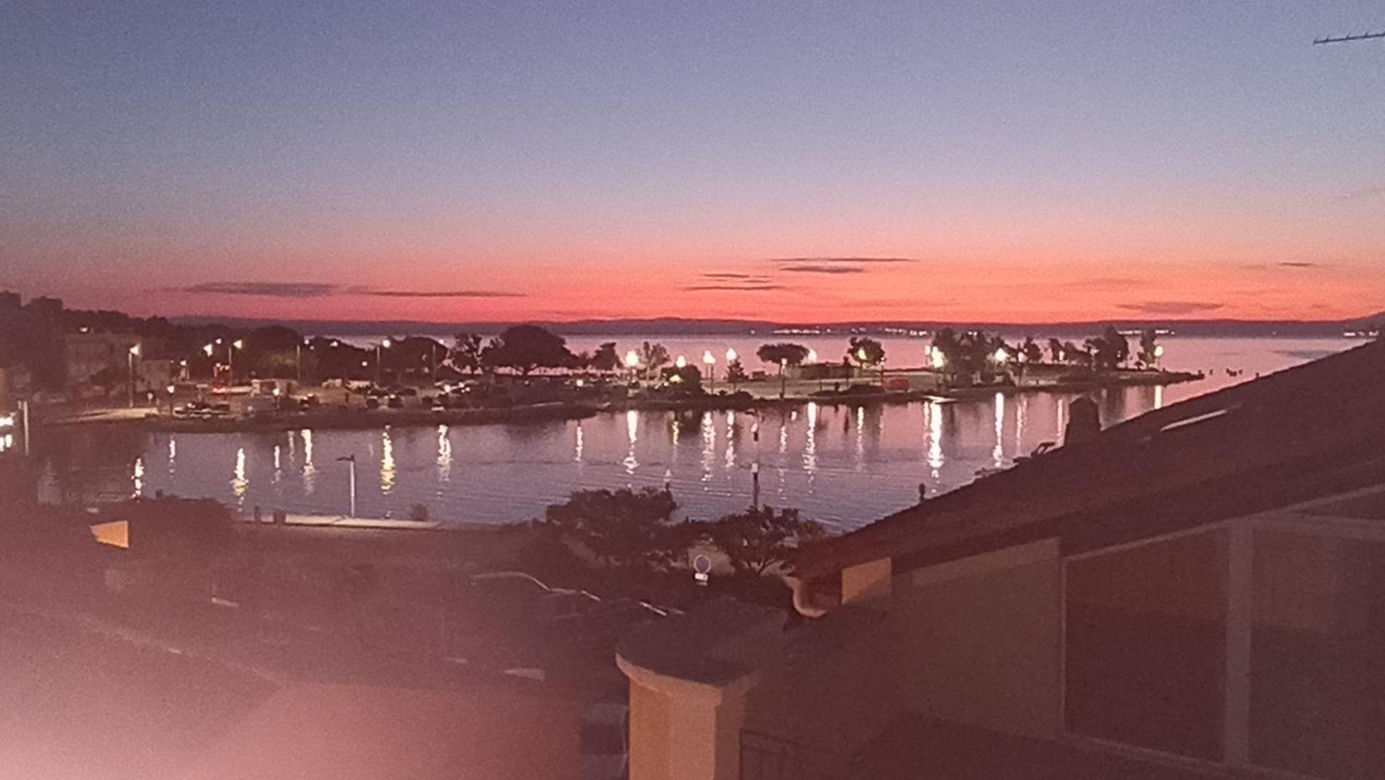 Les Hebergements De La Plage En Ville Martigues Extérieur photo