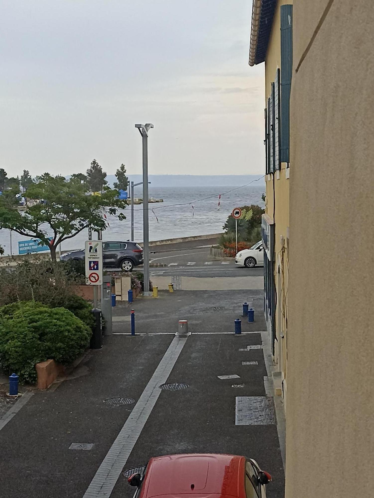 Les Hebergements De La Plage En Ville Martigues Extérieur photo